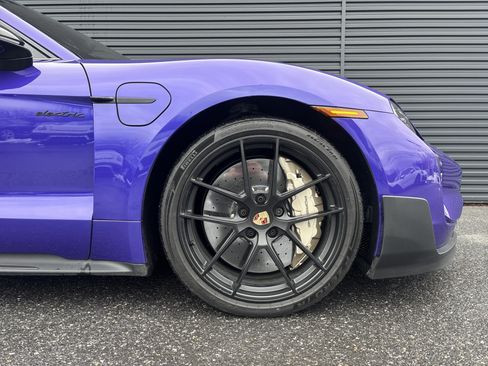 Certified 2025 Porsche Taycan Turbo GT AWD/4WD image 9
