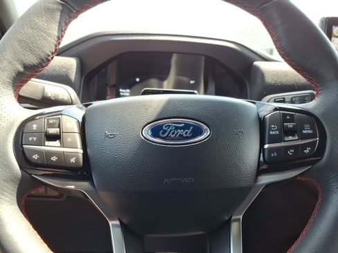 Used 2025 Ford Explorer ST-Line AWD/4WD image 25