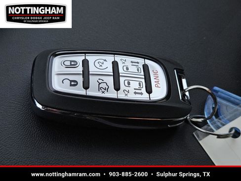 New 2026 Chrysler Pacifica Select image 27