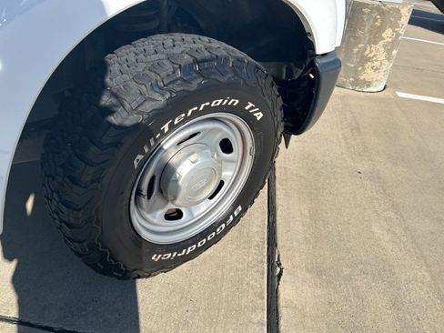 Used 2016 Ford F250 XL image 12