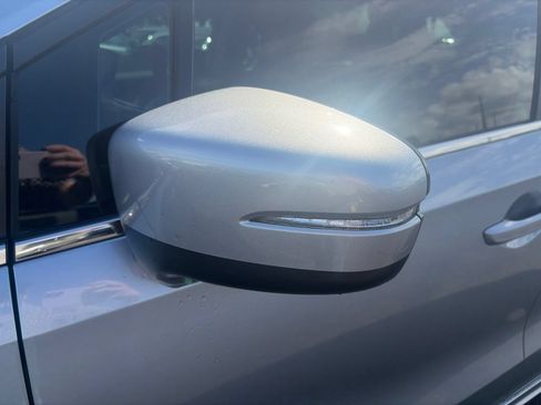 Used 2025 Honda Odyssey Touring image 13