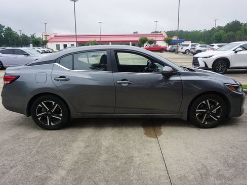 Used 2025 Nissan Sentra SV w/ Trunk Package FWD image 17