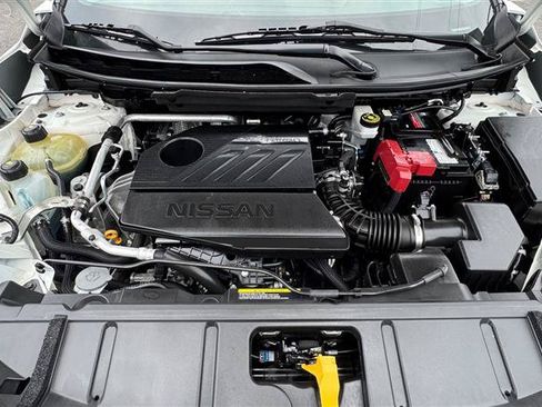 Used 2023 Nissan Rogue S AWD/4WD image 27