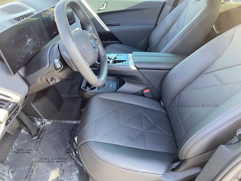 Used 2025 BMW iX xDrive50 image 20