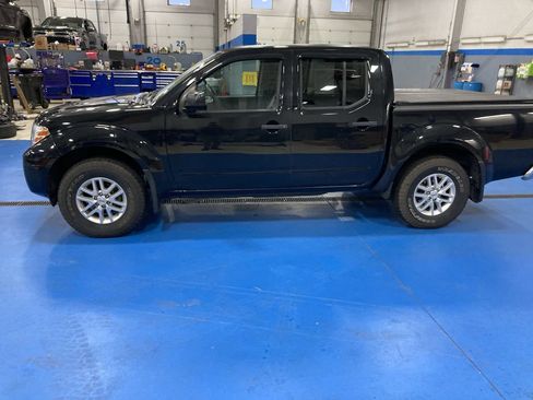 Used 2019 Nissan Frontier SV AWD/4WD image 4