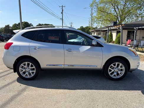 Used 2012 Nissan Rogue SL AWD/4WD image 6