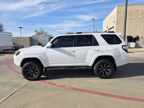 Used 2016 Toyota 4Runner Trail Premium image 4
