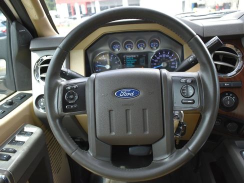 Used 2016 Ford F350 Lariat w/ Lariat Interior Package AWD/4WD image 14