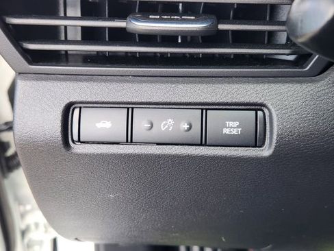 Used 2024 Nissan Altima 2.5 SR w/ SR Premium Package FWD image 22