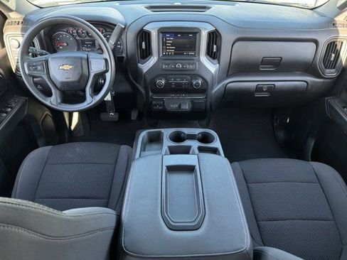 Used 2022 Chevrolet Silverado 2500 Custom w/ Custom Convenience Package image 11