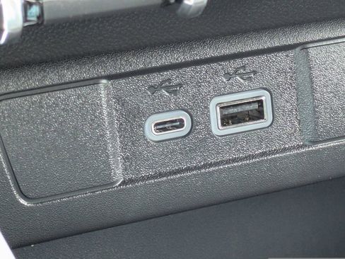 New 2026 Chevrolet Colorado W/T w/ WT Custom Package RWD image 32