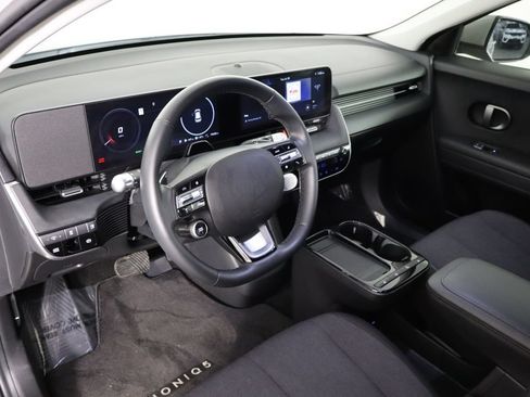 Used 2025 Hyundai Ioniq 5 SE RWD image 25