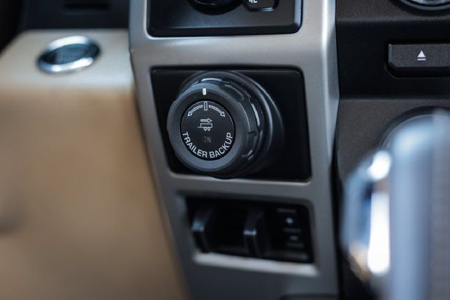 Used 2018 Ford F150 Lariat w/ Equipment Group 502A Luxury AWD/4WD image 38