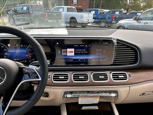 New 2026 Mercedes-Benz GLE 580 4MATIC image 6