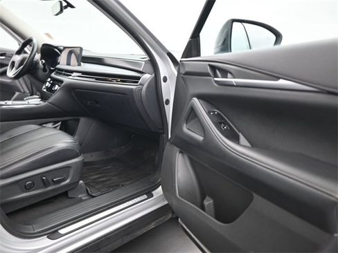 Used 2023 INFINITI QX60 Luxe image 16