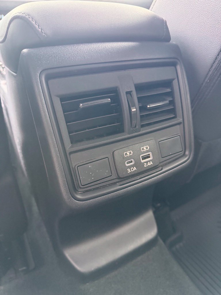 Used 2026 Subaru Outback Premium AWD/4WD image 13