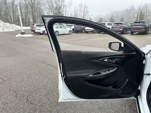 Used 2024 Chevrolet Malibu LT FWD image 22