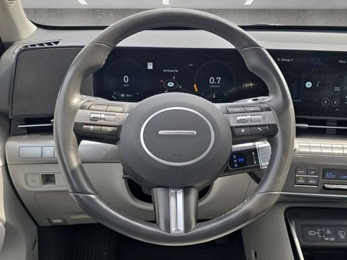 Used 2024 Hyundai Kona Limited FWD image 21