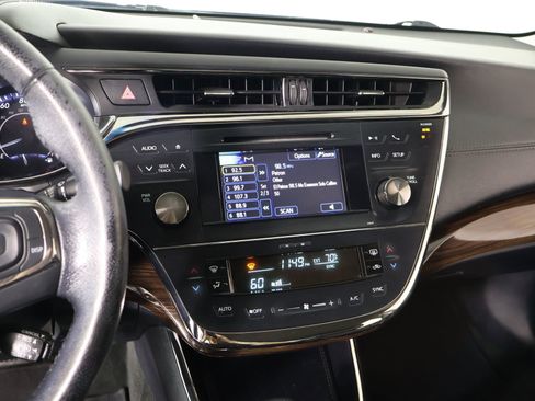 Used 2013 Toyota Avalon XLE image 5