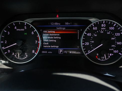 Used 2025 Nissan Sentra SR w/ SR Premium Package FWD image 22