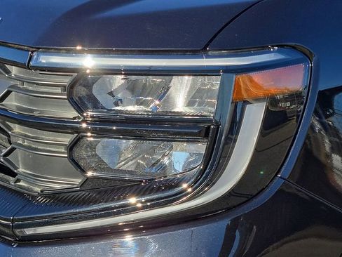 Used 2025 Ford Expedition Active image 8