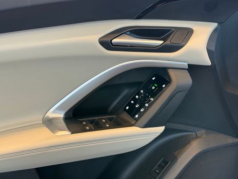 New 2025 Audi Q5 Premium image 13