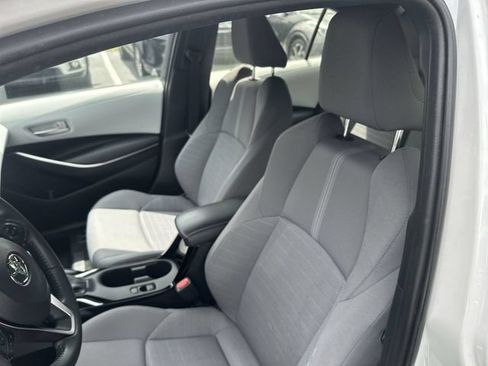 Used 2023 Toyota Corolla SE w/ SE Premium Package FWD image 15