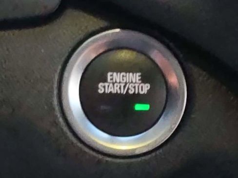 Used 2023 Chevrolet Equinox LT image 15