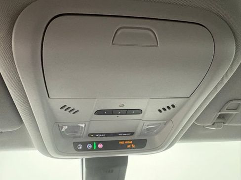 Used 2021 GMC Terrain SLT w/ Infotainment Package II FWD image 36