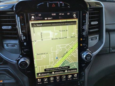 Used 2020 RAM 2500 Laramie w/ Night Edition image 11