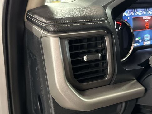 Used 2022 Ford Expedition XLT AWD/4WD image 15
