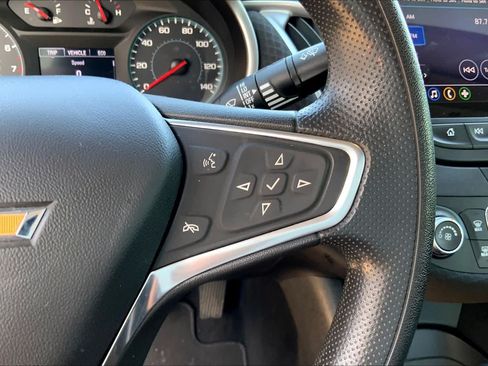 Used 2021 Chevrolet Malibu LS FWD image 23