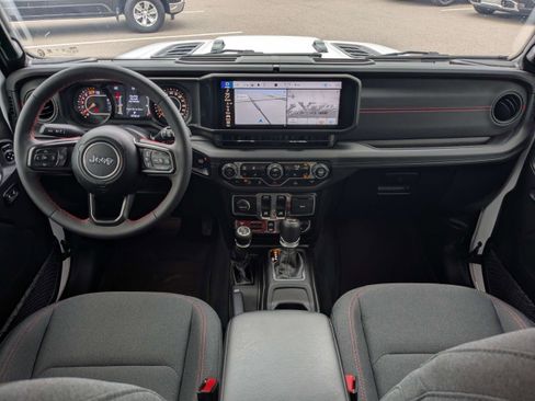 Used 2024 Jeep Wrangler Rubicon w/ Capability Package image 18