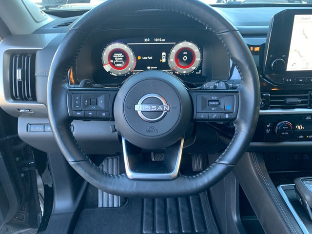 Used 2024 Nissan Pathfinder Platinum w/ Lighting Package (N93) AWD/4WD image 23