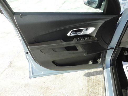 Used 2015 Chevrolet Equinox LS image 3