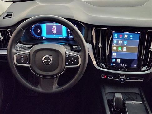 Used 2024 Volvo S60 B5 Core image 28