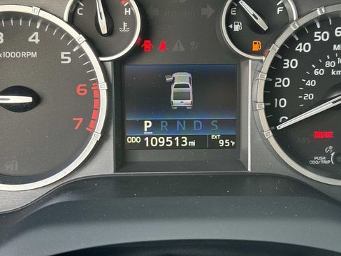 Used 2016 Toyota Tundra SR5 w/ SR5 Upgrade Package RWD image 27