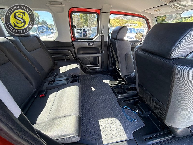 Used 2004 Honda Element EX image 19