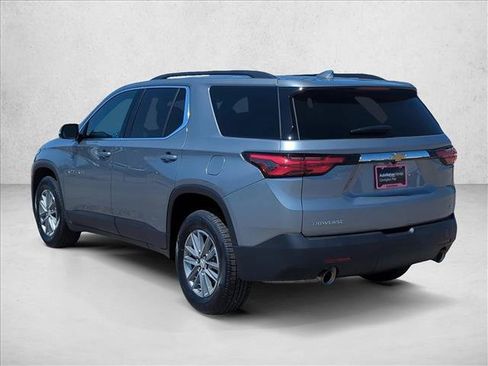 Used 2023 Chevrolet Traverse LT FWD image 9
