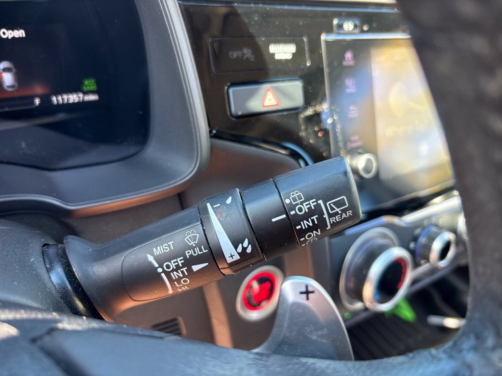 Used 2018 Honda Fit EX-L image 25
