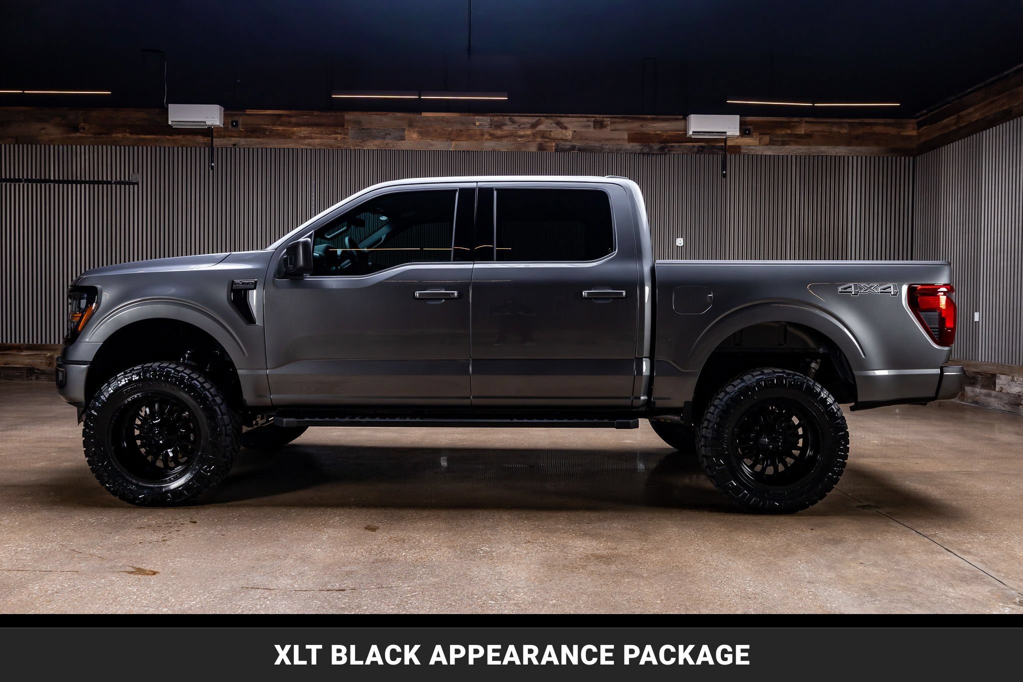Used 2026 Ford F150 XLT w/ XLT Black Appearance Package AWD/4WD image 6