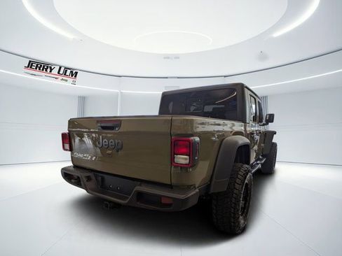 New 2026 Jeep Gladiator Sport AWD/4WD image 3