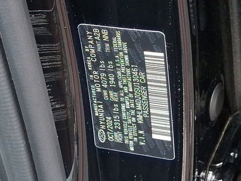 Certified 2025 Hyundai Elantra SEL image 26