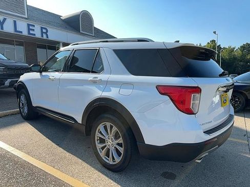 Used 2023 Ford Explorer Limited image 6