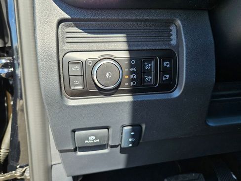 New 2026 Ford F350 Platinum AWD/4WD image 17
