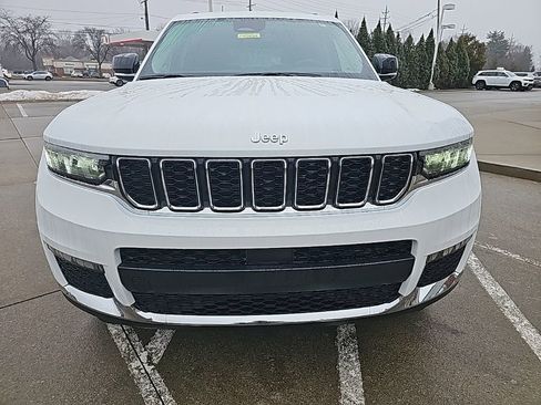 Certified 2023 Jeep Grand Cherokee L Limited image 8