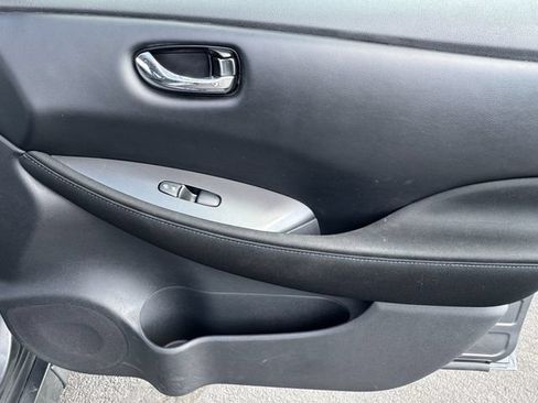 Certified 2024 Nissan Leaf S FWD image 24