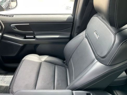 Used 2025 Ford Expedition Platinum w/ Stealth Appearance Package AWD/4WD image 27