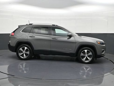 Used 2021 Jeep Cherokee Limited AWD/4WD image 6