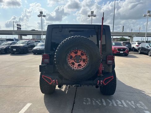 Used 2015 Jeep Wrangler Unlimited Sport w/ Quick Order Package 24S AWD/4WD image 6